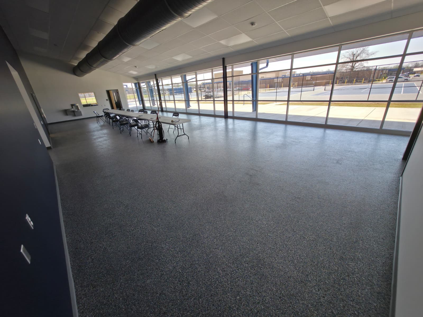 Epoxy Flake System Floor – project 3